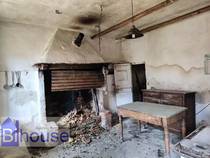 Immagine 10 di Rustico / casale in vendita  a Ponderano