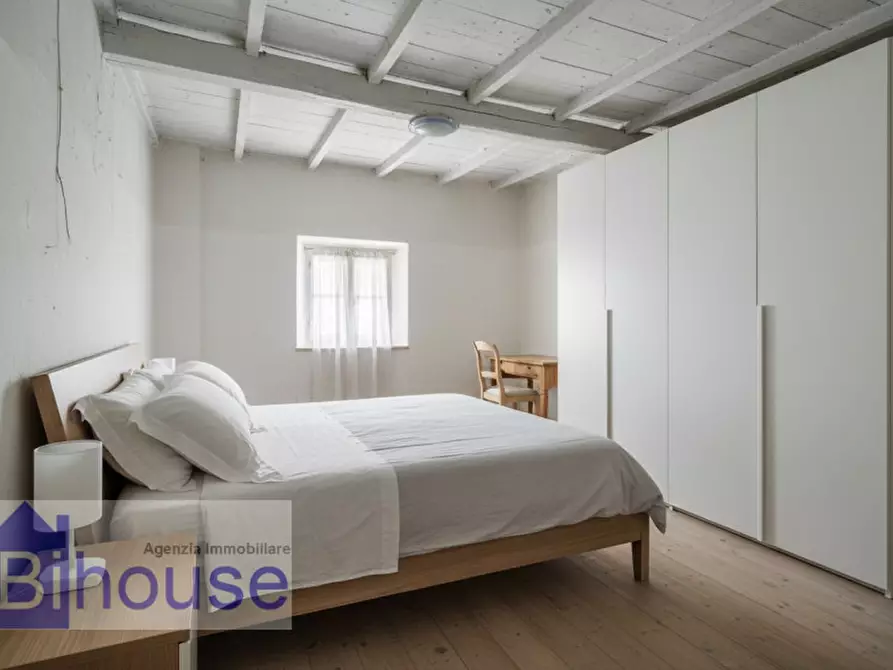 Immagine 12 di Rustico / casale in vendita  a Ponderano