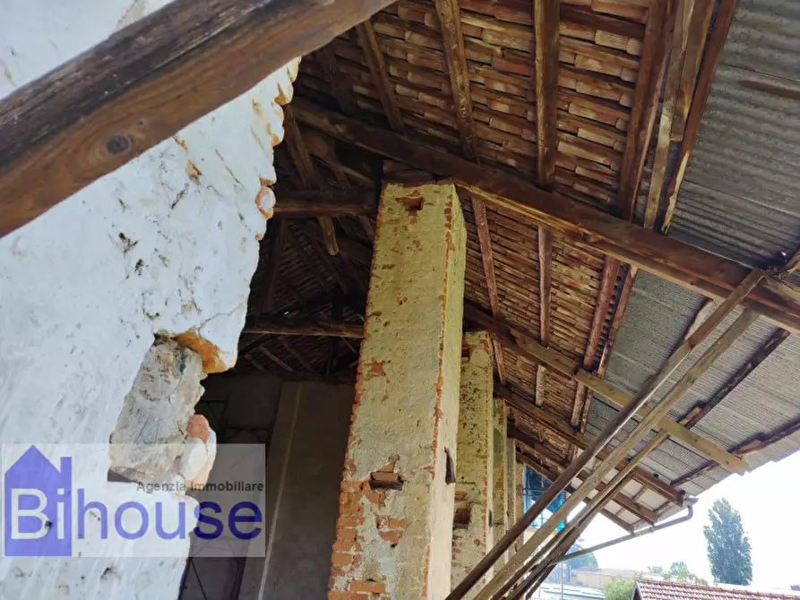 Immagine 16 di Rustico / casale in vendita  a Ponderano