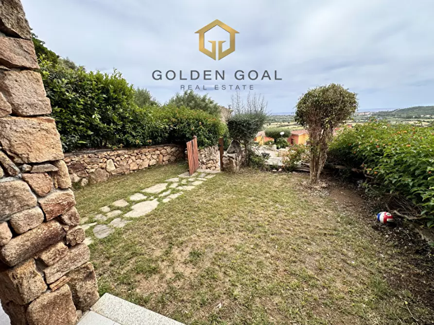 Immagine 3 di Appartamento in vendita  in MAIORCA a Budoni