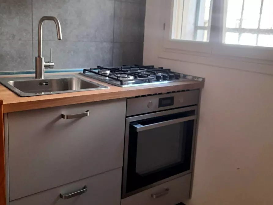 Immagine 16 di Palazzo in vendita  in sestriere san polo a Venezia