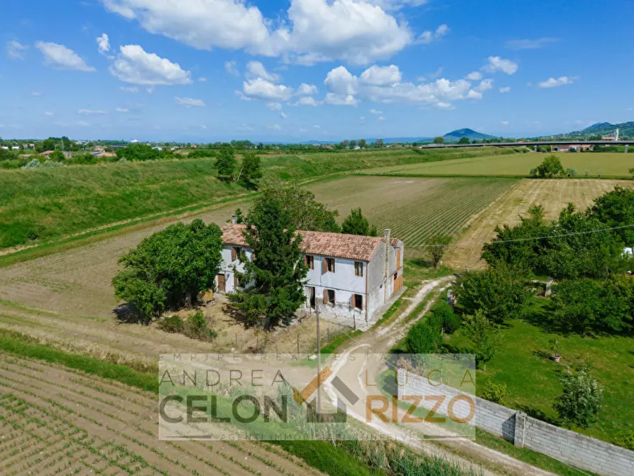 Immagine 2 di Rustico / casale in vendita  in Via Crocetta, 22 a Este