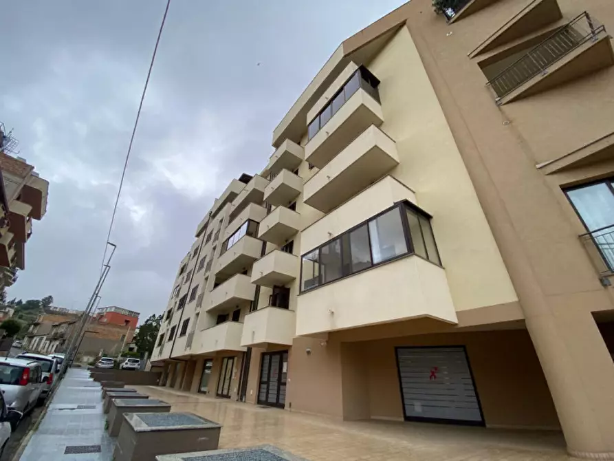 Immagine 1 di Appartamento in vendita  in via statale, 184 a Reggio Di Calabria