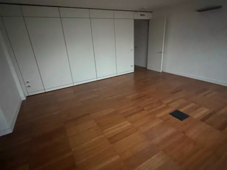 Immagine 7 di Ufficio in vendita  a Venezia