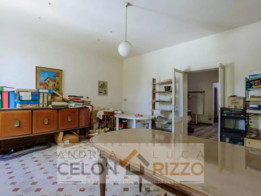 Immagine 6 di Palazzo in vendita  in Via Giuseppe Garibaldi, 5 a Bovolenta