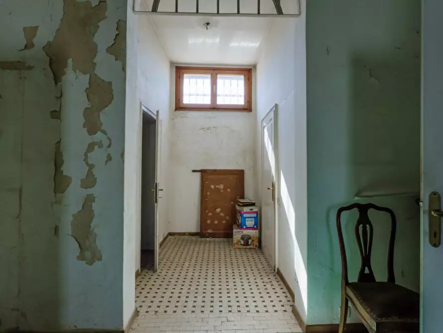 Immagine 10 di Palazzo in vendita  in Via Giuseppe Garibaldi, 5 a Bovolenta