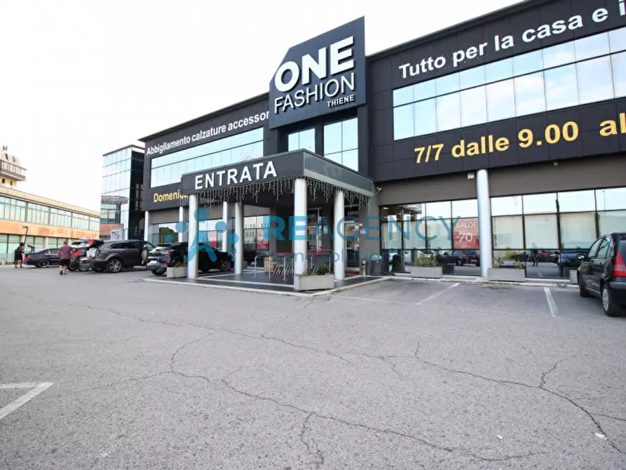 Immagine 8 di Ufficio in affitto  in Via Gombe a Thiene