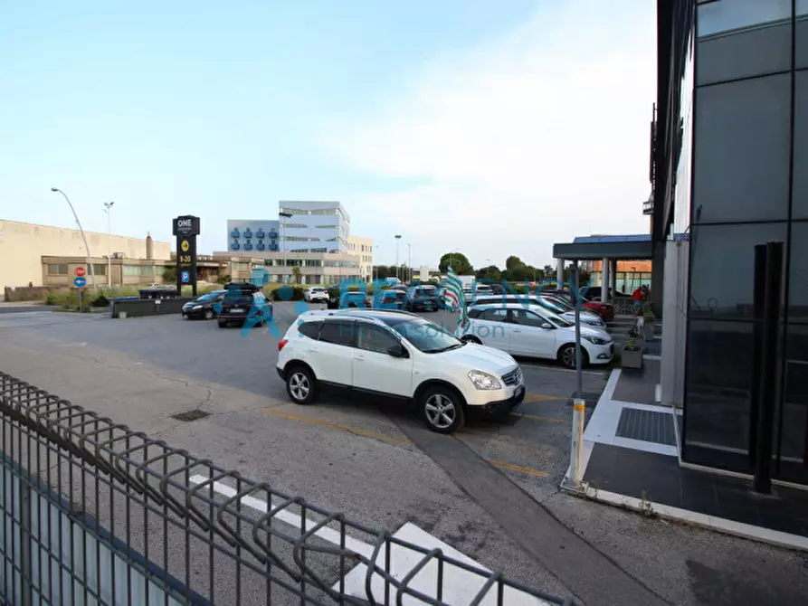 Immagine 18 di Ufficio in affitto  in Via Gombe a Thiene