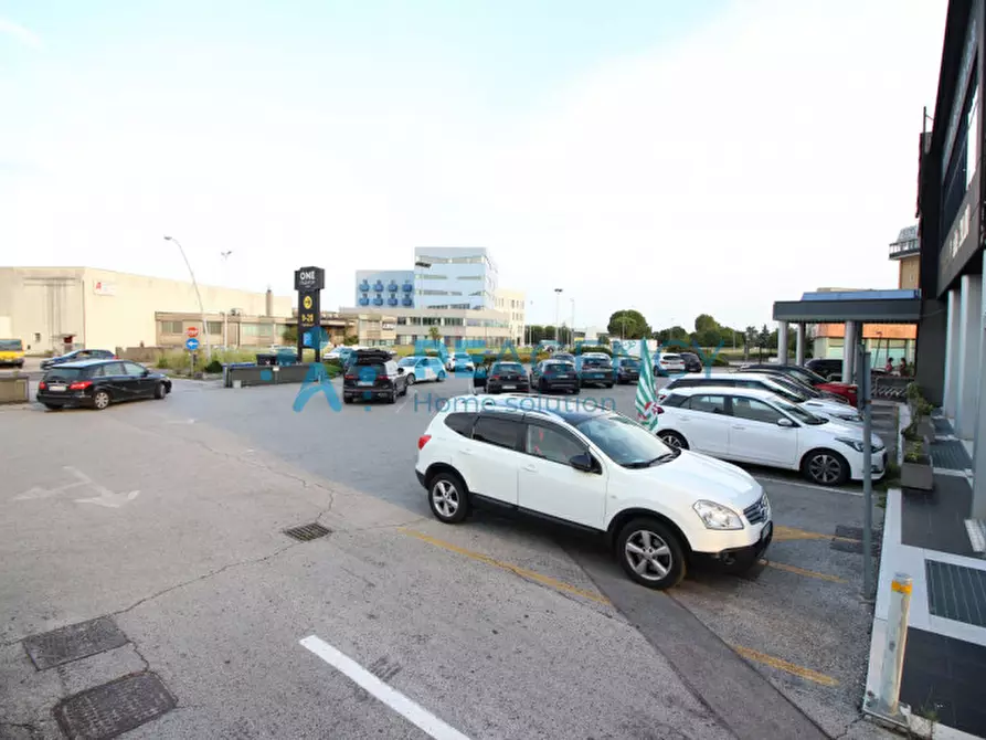 Immagine 19 di Ufficio in affitto  in Via Gombe a Thiene