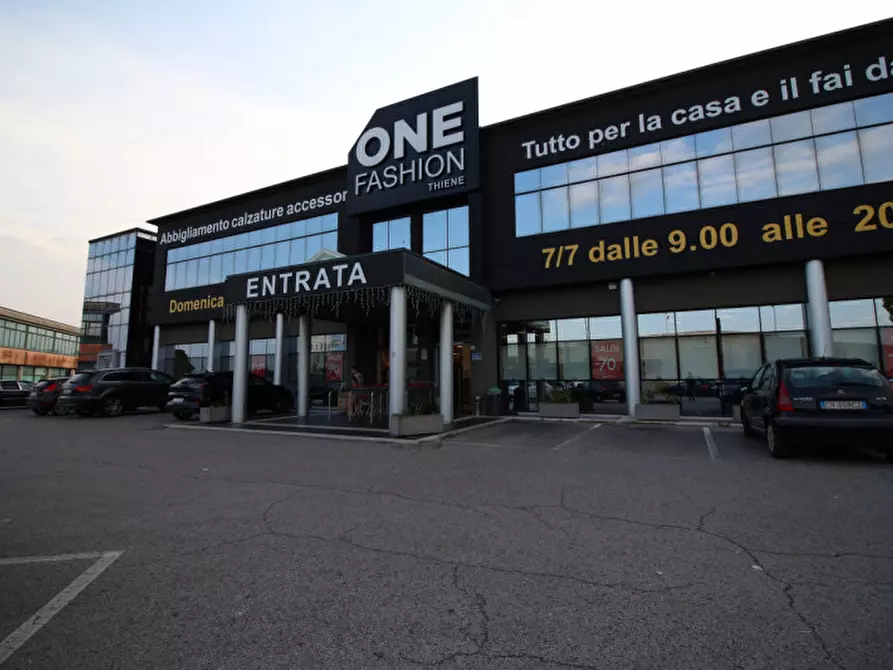 Immagine 23 di Ufficio in affitto  in Via Gombe a Thiene