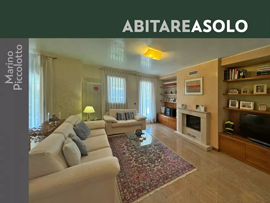 Immagine 1 di Casa bifamiliare in vendita  in via Fratta a Fonte