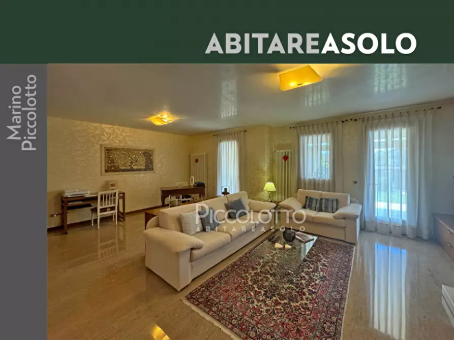 Immagine 1 di Casa bifamiliare in vendita  in via Fratta a Fonte