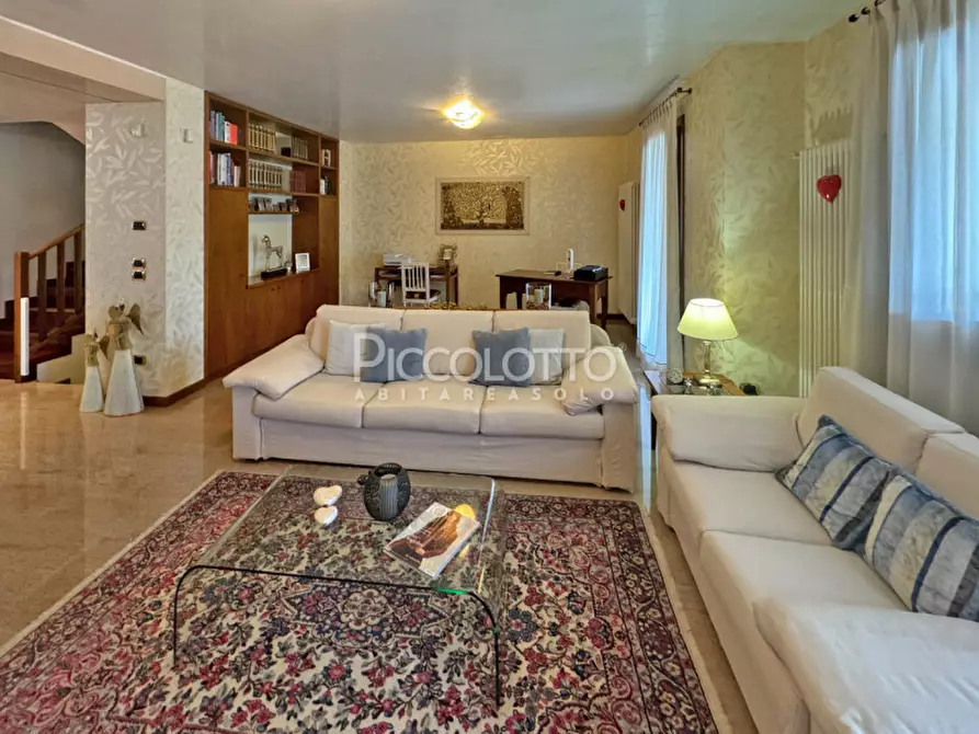 Immagine 7 di Casa bifamiliare in vendita  in via Fratta a Fonte