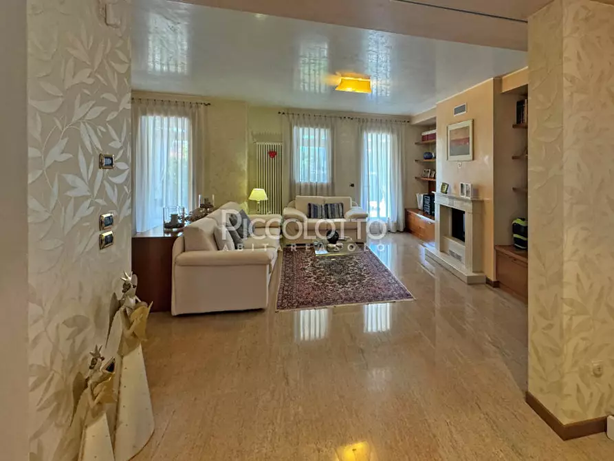 Immagine 9 di Casa bifamiliare in vendita  in via Fratta a Fonte