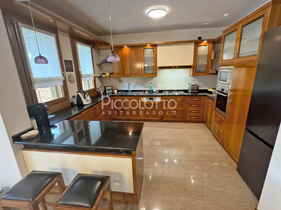 Immagine 11 di Casa bifamiliare in vendita  in via Fratta a Fonte