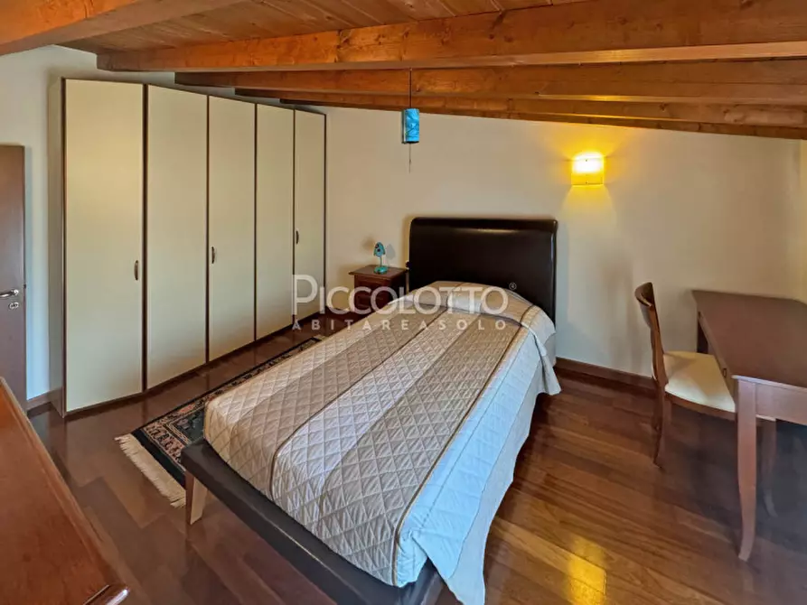 Immagine 15 di Casa bifamiliare in vendita  in via Fratta a Fonte