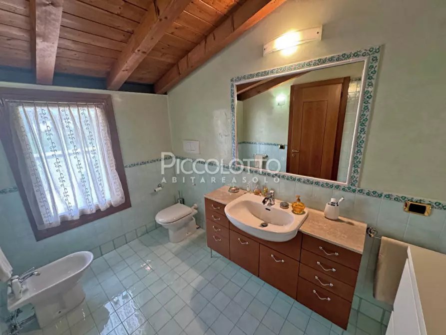 Immagine 19 di Casa bifamiliare in vendita  in via Fratta a Fonte