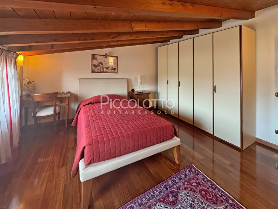 Immagine 20 di Casa bifamiliare in vendita  in via Fratta a Fonte