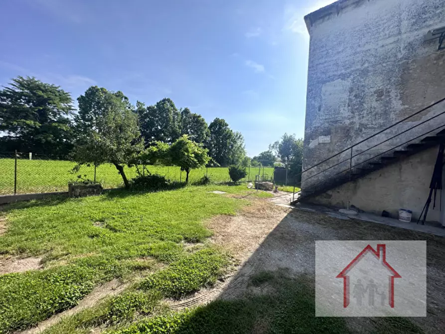 Immagine 4 di Casa bifamiliare in vendita  a Treviso