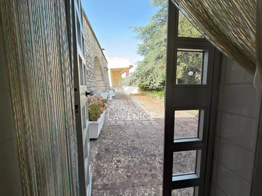 Immagine 25 di Rustico / casale in vendita  in contrada bellezza a Martina Franca