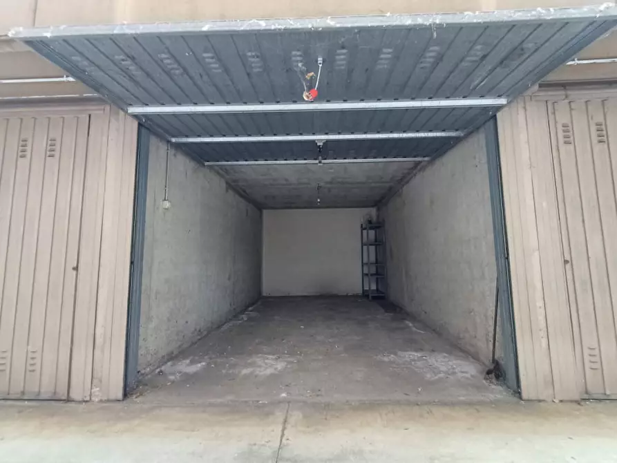 Immagine 3 di Garage in vendita  in Via Giovanni Pierluigi da Palestrina a Vicenza