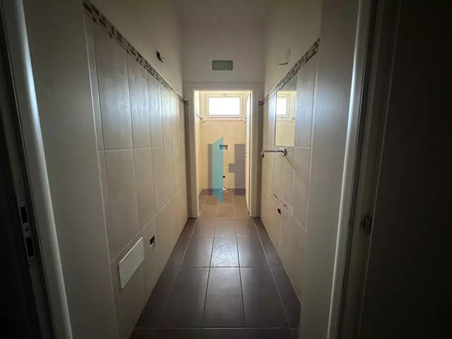 Immagine 13 di Attività commerciale in vendita  a Casalmoro