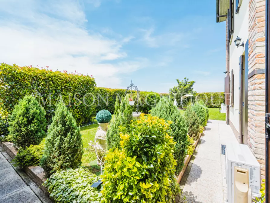 Immagine 36 di Villetta a schiera in vendita  in Via Tracchi a Poggio Renatico