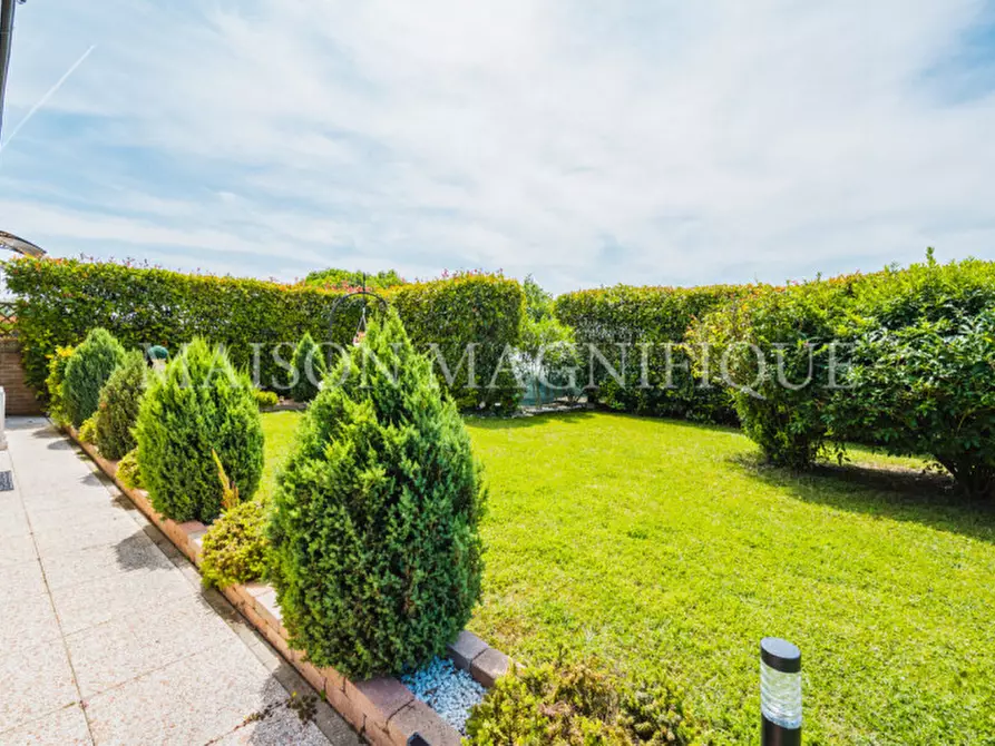 Immagine 37 di Villetta a schiera in vendita  in Via Tracchi a Poggio Renatico