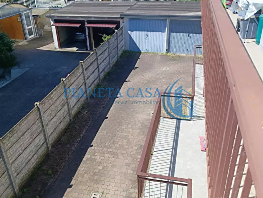 Immagine 17 di Appartamento in vendita  in via Capri 27 Pregnana Milanese a Pregnana Milanese