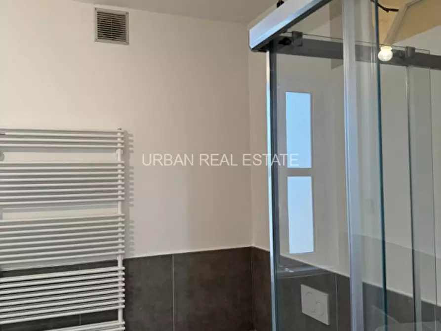 Immagine 10 di Appartamento in affitto  in Via Tigor 25 a Trieste