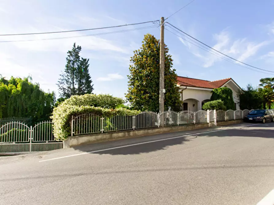 Immagine 6 di Villa in vendita  in Via XX Settembre, 2/A a Castagnole Monferrato