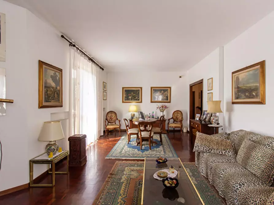 Immagine 9 di Villa in vendita  in Via XX Settembre, 2/A a Castagnole Monferrato