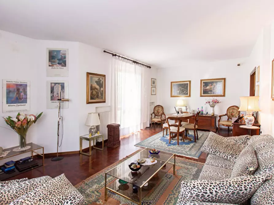 Immagine 10 di Villa in vendita  in Via XX Settembre, 2/A a Castagnole Monferrato