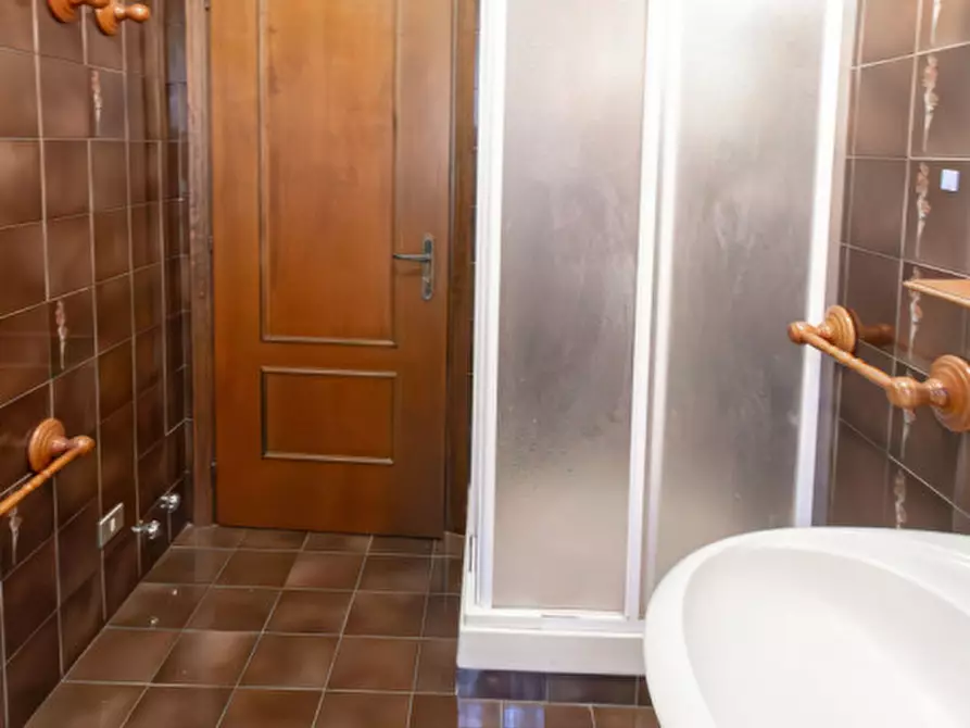 Immagine 35 di Villa in vendita  in Via XX Settembre, 2/A a Castagnole Monferrato