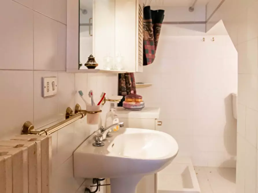 Immagine 39 di Villa in vendita  in Via XX Settembre, 2/A a Castagnole Monferrato