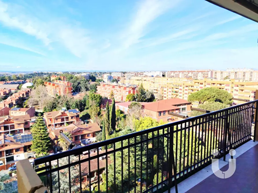 Immagine 1 di Appartamento in vendita  in Viale dei Caduti per la Resistenza a Roma