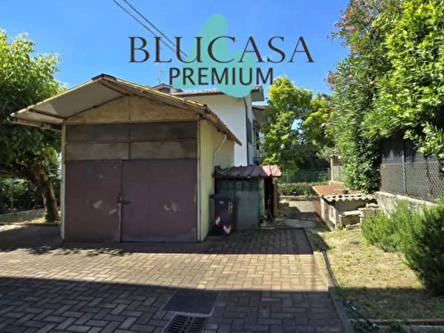 Immagine 38 di Appartamento in vendita  in Via Giuseppe Orceoli a Forli'