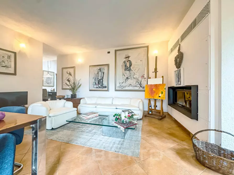 Immagine 4 di Villa in vendita  in Via Fratelli Varalli 3a a Varallo