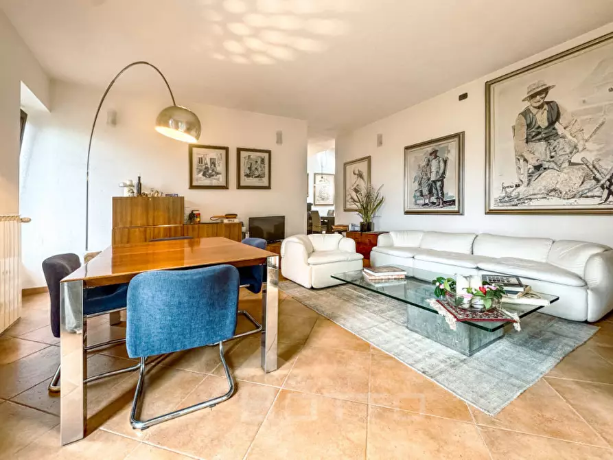 Immagine 6 di Villa in vendita  in Via Fratelli Varalli 3a a Varallo