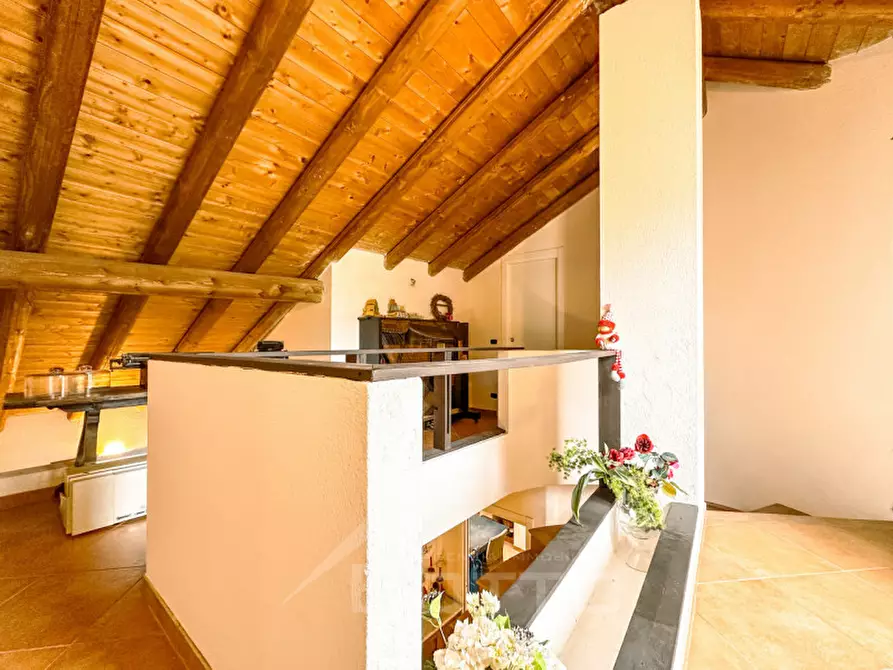 Immagine 23 di Villa in vendita  in Via Fratelli Varalli 3a a Varallo