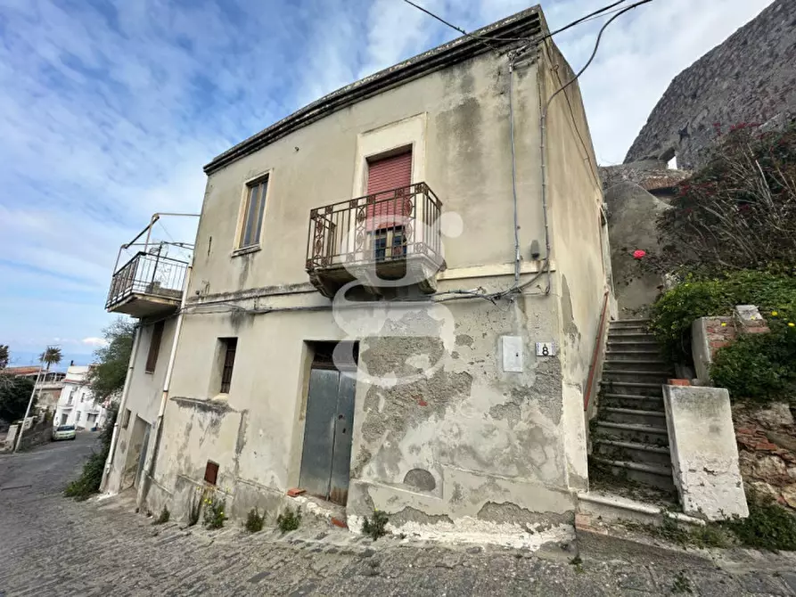 Immagine 1 di Casa indipendente in vendita  in Via Maloto,N°35 a Valdina