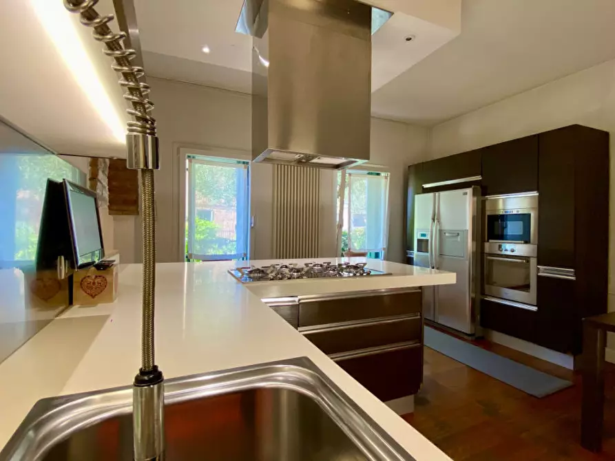 Immagine 11 di Casa bifamiliare in vendita  in Viale Ortigara a Vicenza