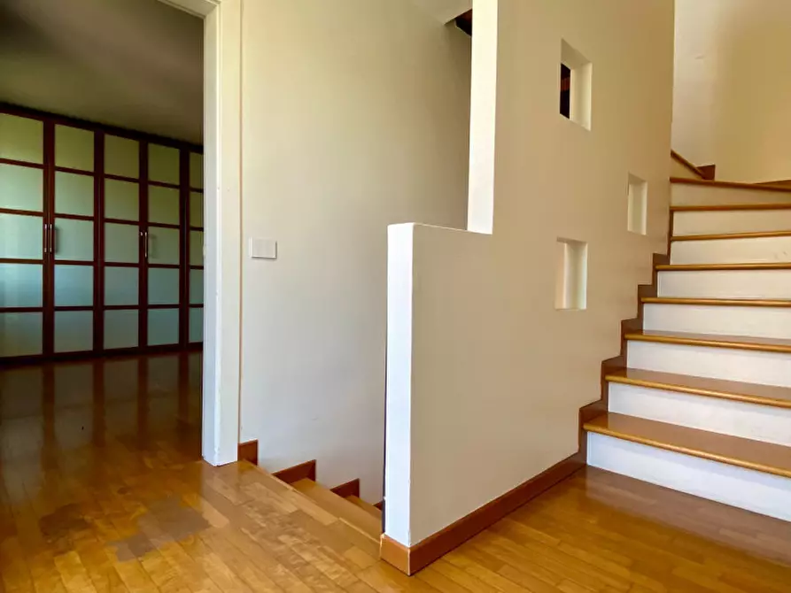 Immagine 17 di Casa bifamiliare in vendita  in Viale Ortigara a Vicenza