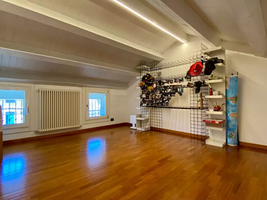 Immagine 23 di Casa bifamiliare in vendita  in Viale Ortigara a Vicenza