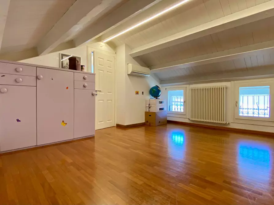 Immagine 25 di Casa bifamiliare in vendita  in Viale Ortigara a Vicenza