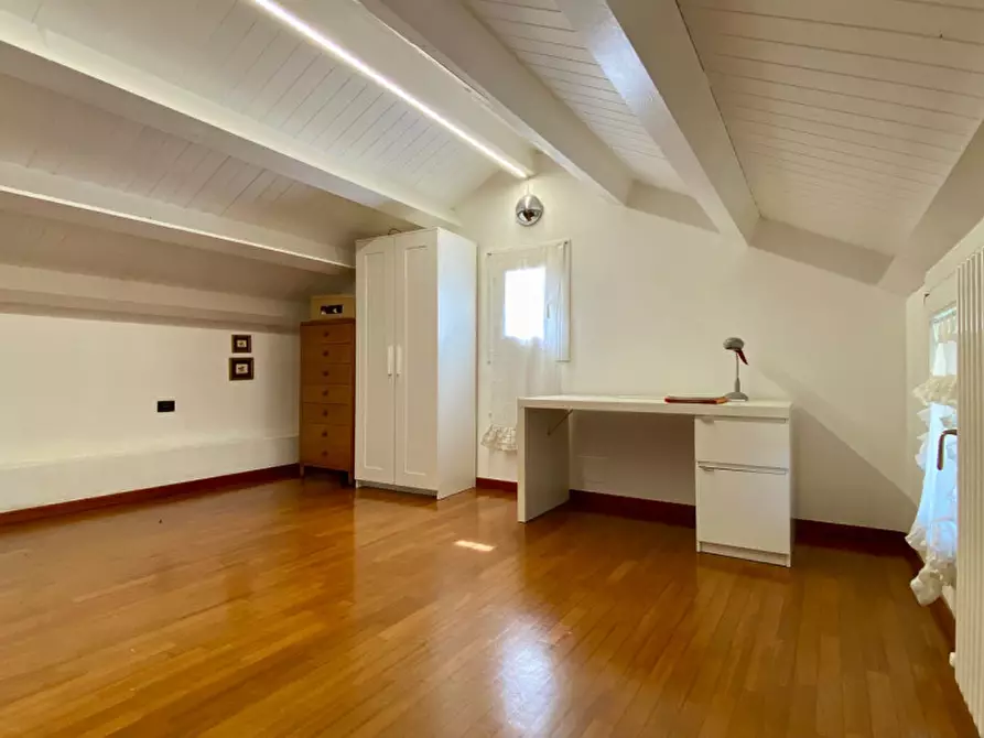 Immagine 28 di Casa bifamiliare in vendita  in Viale Ortigara a Vicenza