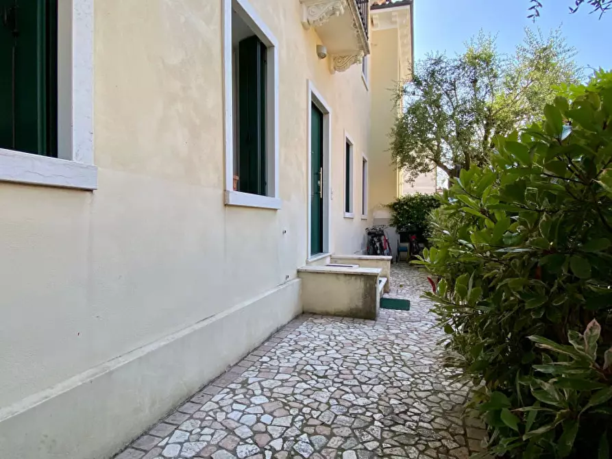 Immagine 33 di Casa bifamiliare in vendita  in Viale Ortigara a Vicenza