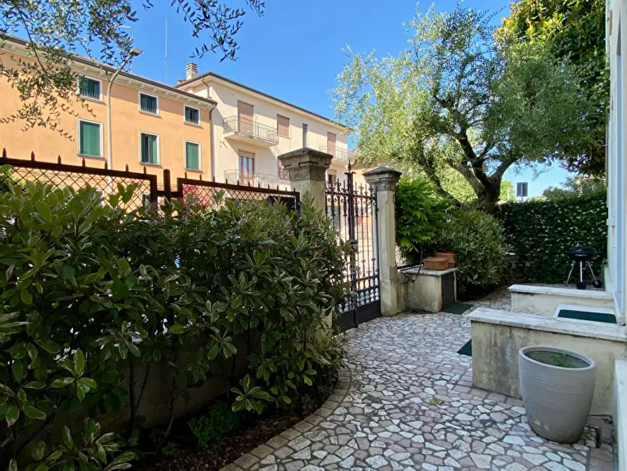 Immagine 34 di Casa bifamiliare in vendita  in Viale Ortigara a Vicenza