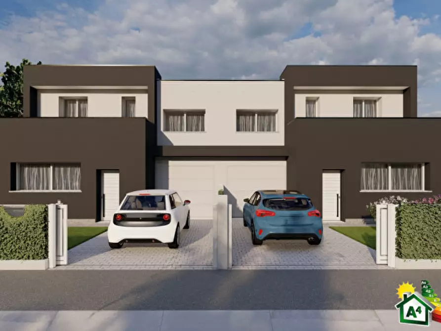 Immagine 1 di Casa trifamiliare in vendita  in Via Monte Rua a Padova