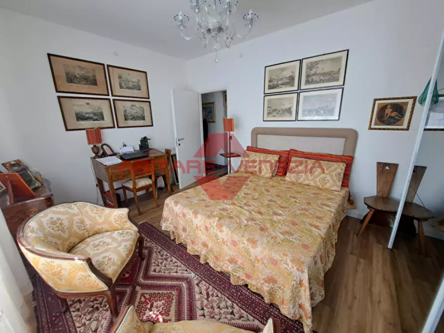 Immagine 13 di Appartamento in vendita  in Via Dardanelli a Venezia